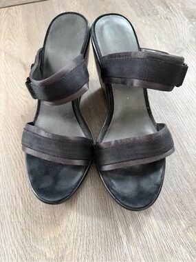 Nine West Black Double-Strap Slide Mules